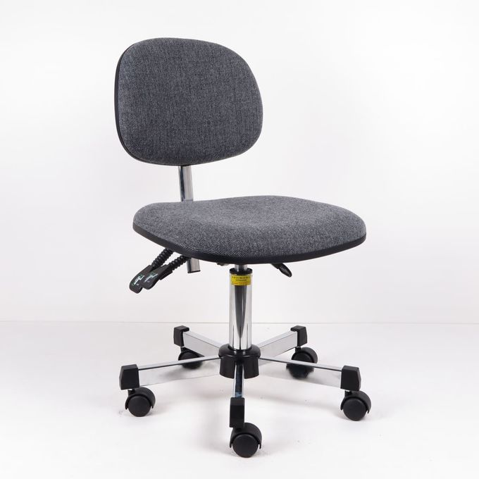 3 ou 2 chaises ergonomiques d'ESD de tissu gris d'ajustement de niveaux soulevant la chaise avec des roulettes